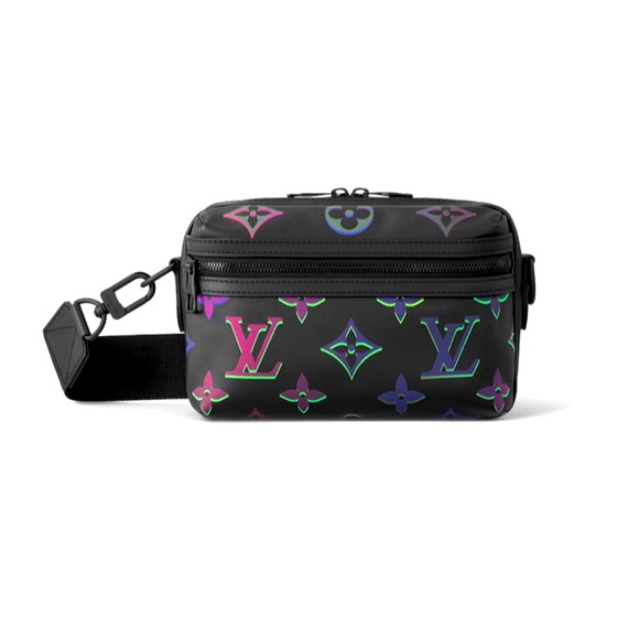 Louis Vuitton - Comet Messenger PM - M22495 - Picture 1 of 5